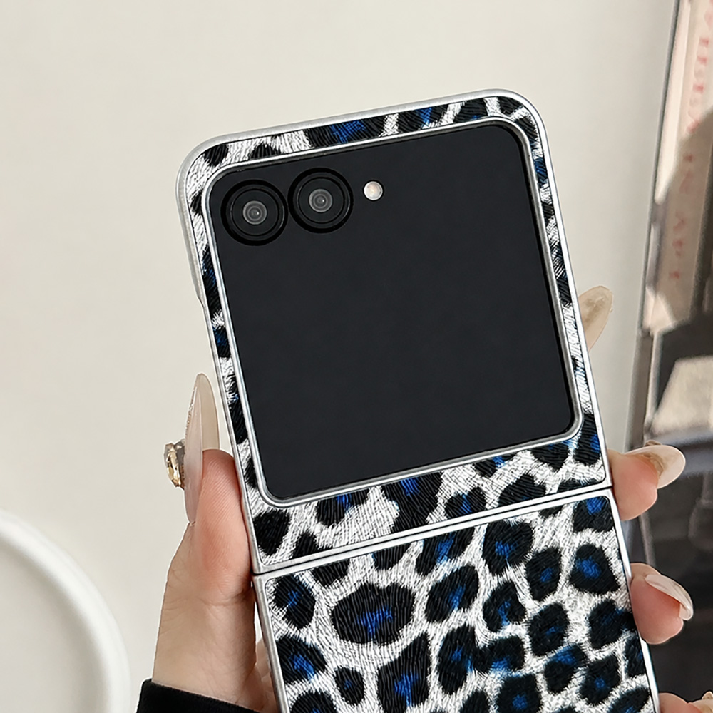 ヒョウ柄折りたたみフリップ電話ケース Motorola Ra - Travel Accessories Luxury のレビューと価格