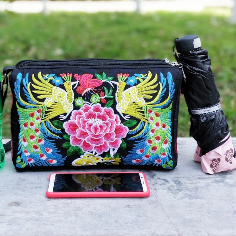 女性の刺繍花ナイロンクロスボディバッグレディース高級大容量ト - Travel Accessories Luxury のレビューと価格